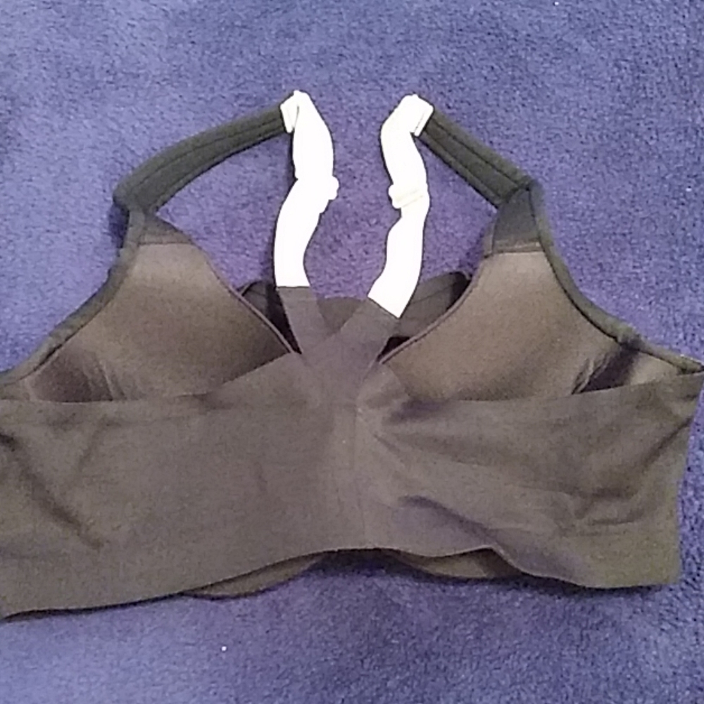 Victoria Sport Leggings and Sport Bra Set - Picture 4 of 8